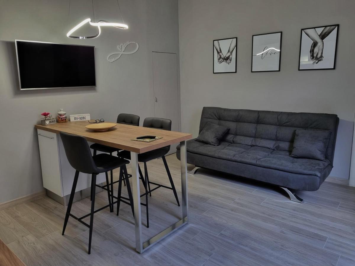 Ca Fiamma 1 Apartment Casale Monferrato Bagian luar foto